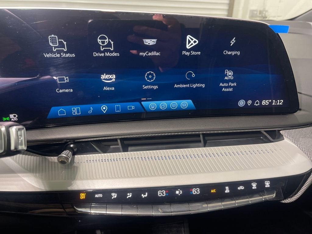 2025 Cadillac OPTIQ Sport 2