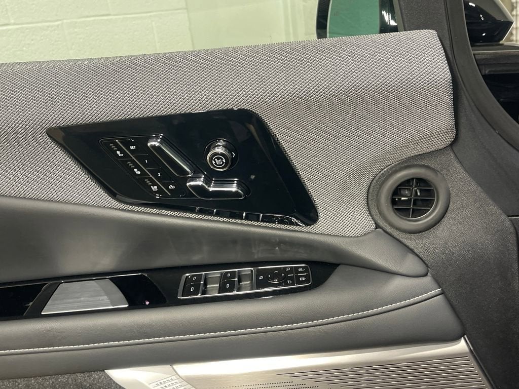 2025 Cadillac OPTIQ Sport 2