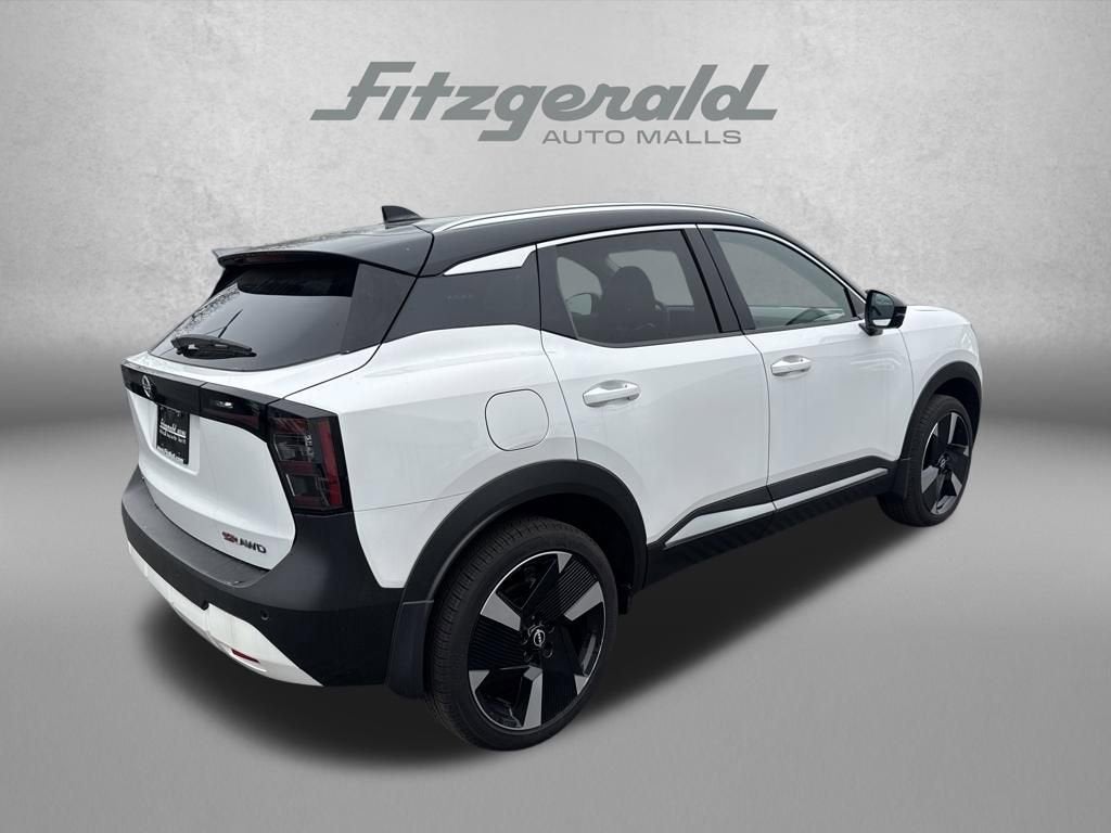 2025 Nissan Kicks SR