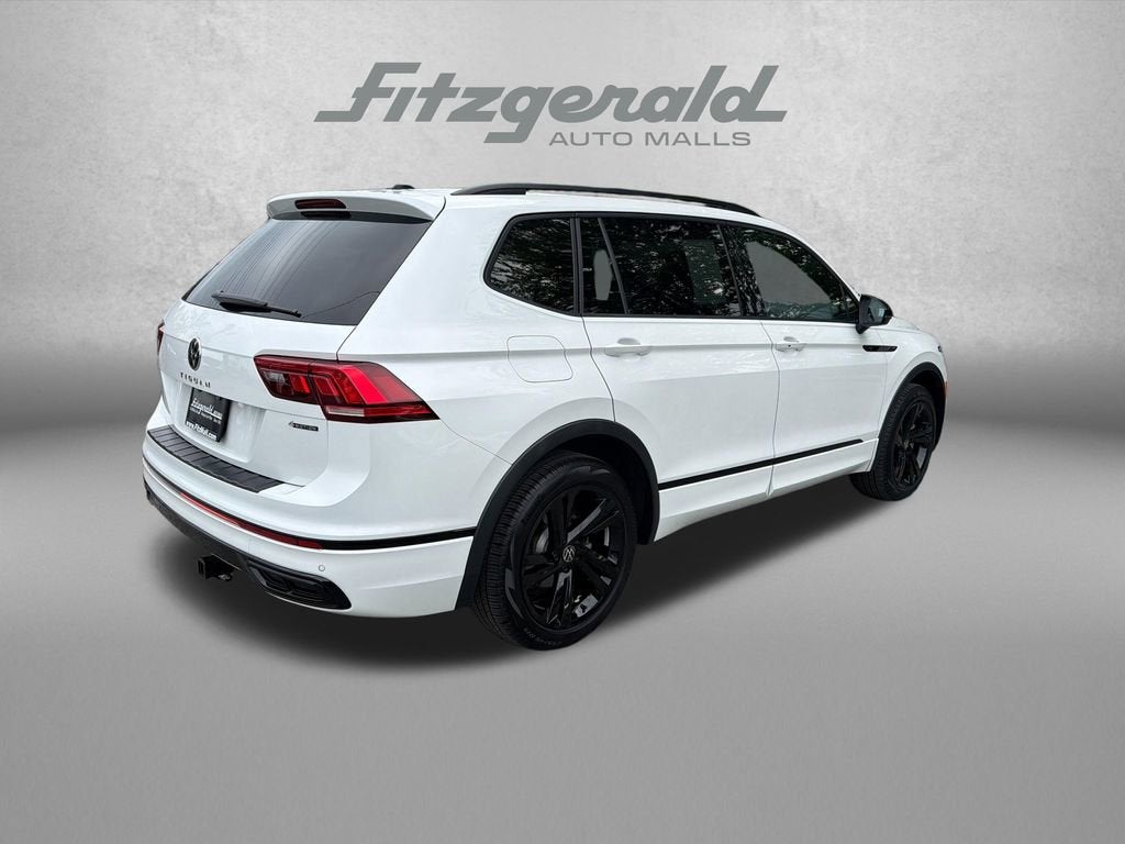 2024 Volkswagen Tiguan SE R-Line Black