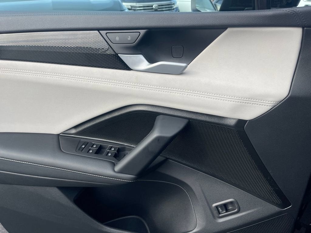 2025 Volkswagen Tiguan SE