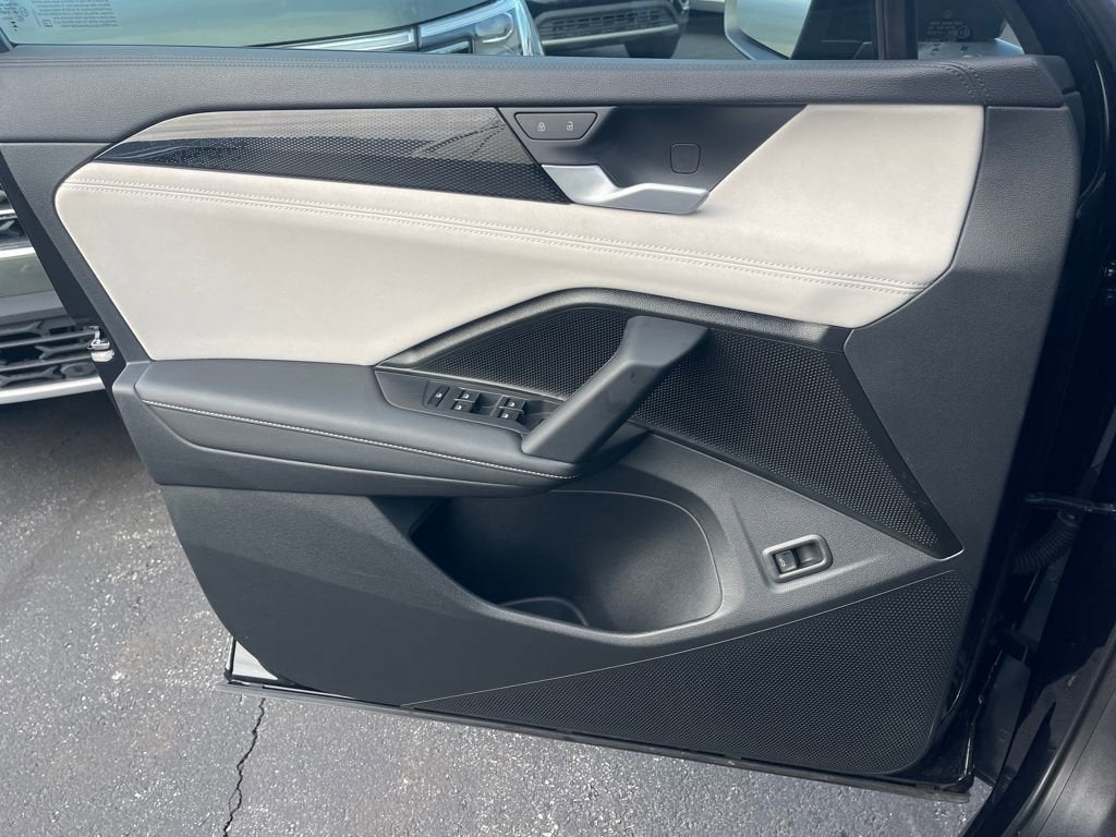 2025 Volkswagen Tiguan SE