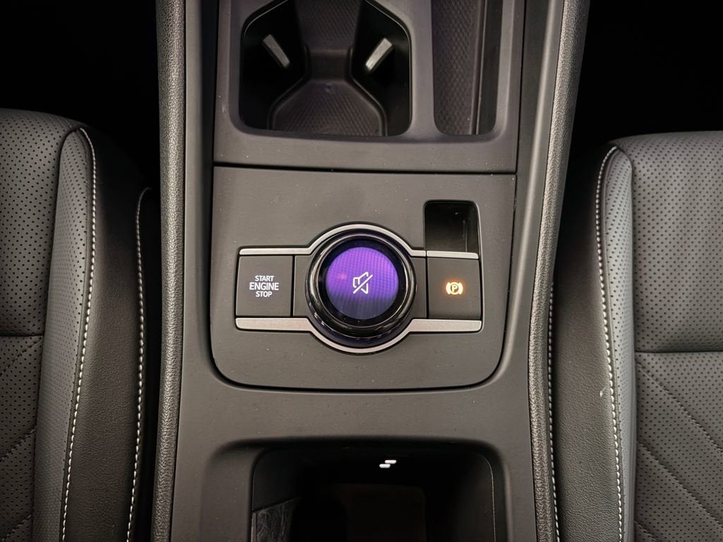 2025 Volkswagen Tiguan SE R-Line Black