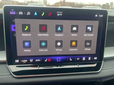 2025 Volkswagen Tiguan SE R-Line Black