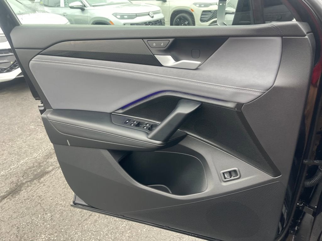 2025 Volkswagen Tiguan SE R-Line Black