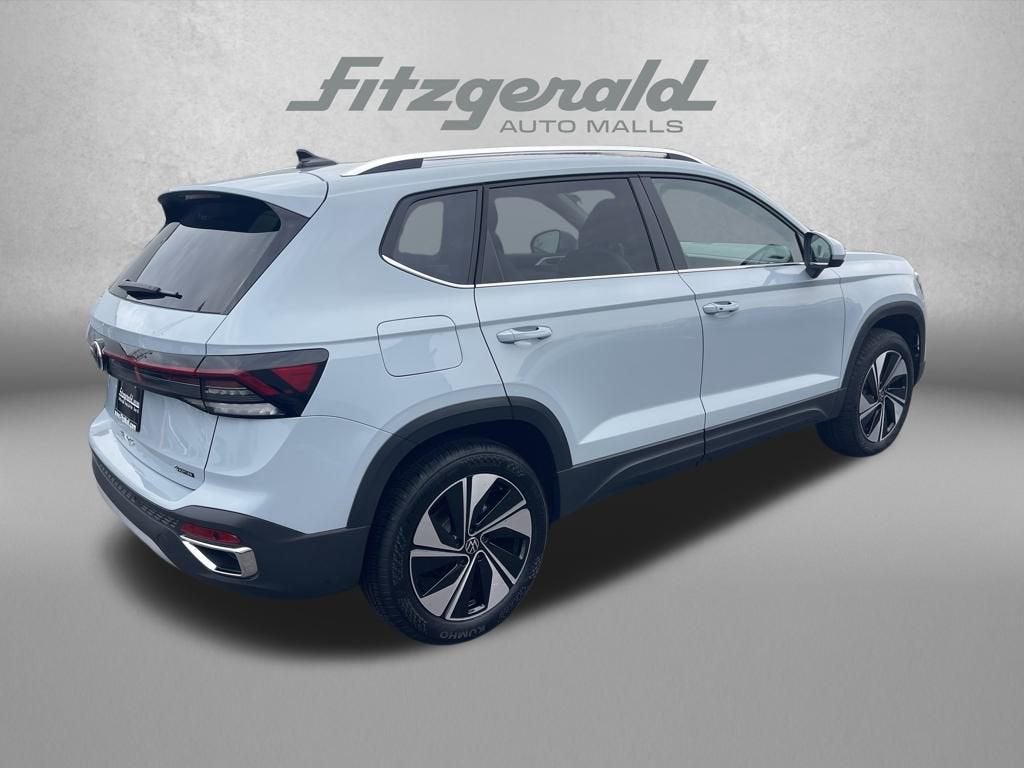 2025 Volkswagen Taos SE