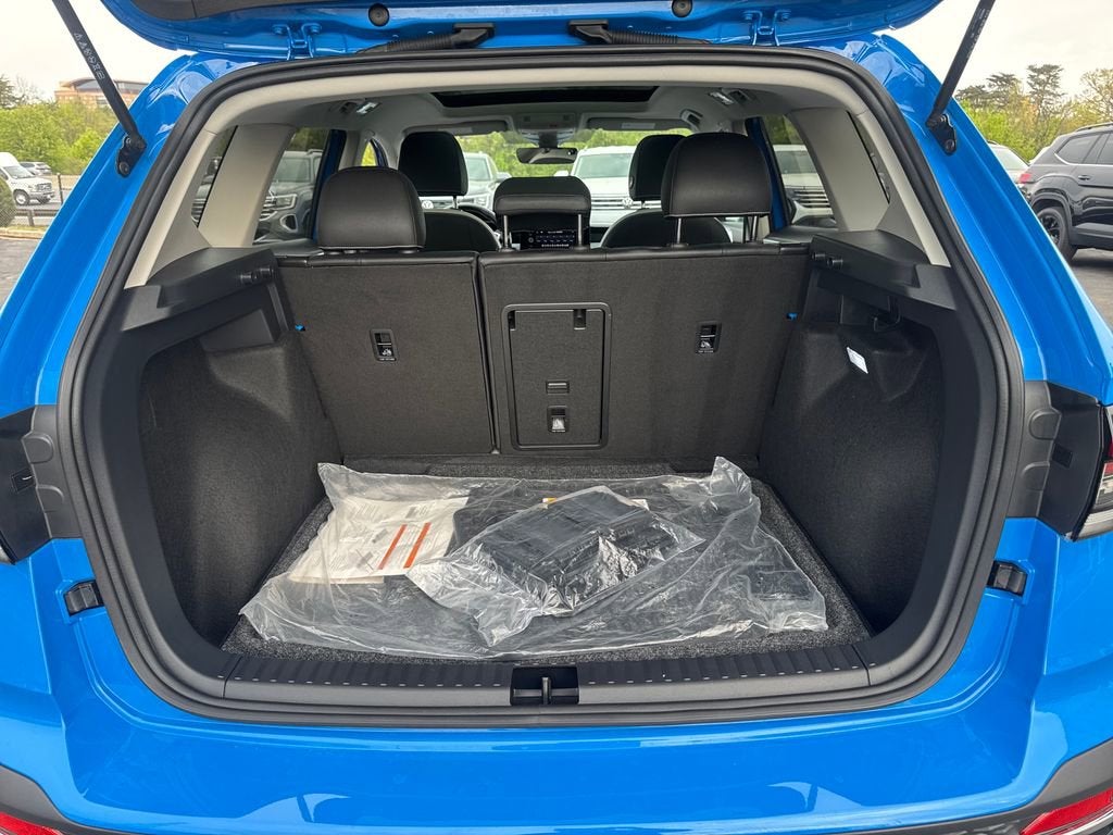 2025 Volkswagen Taos SE