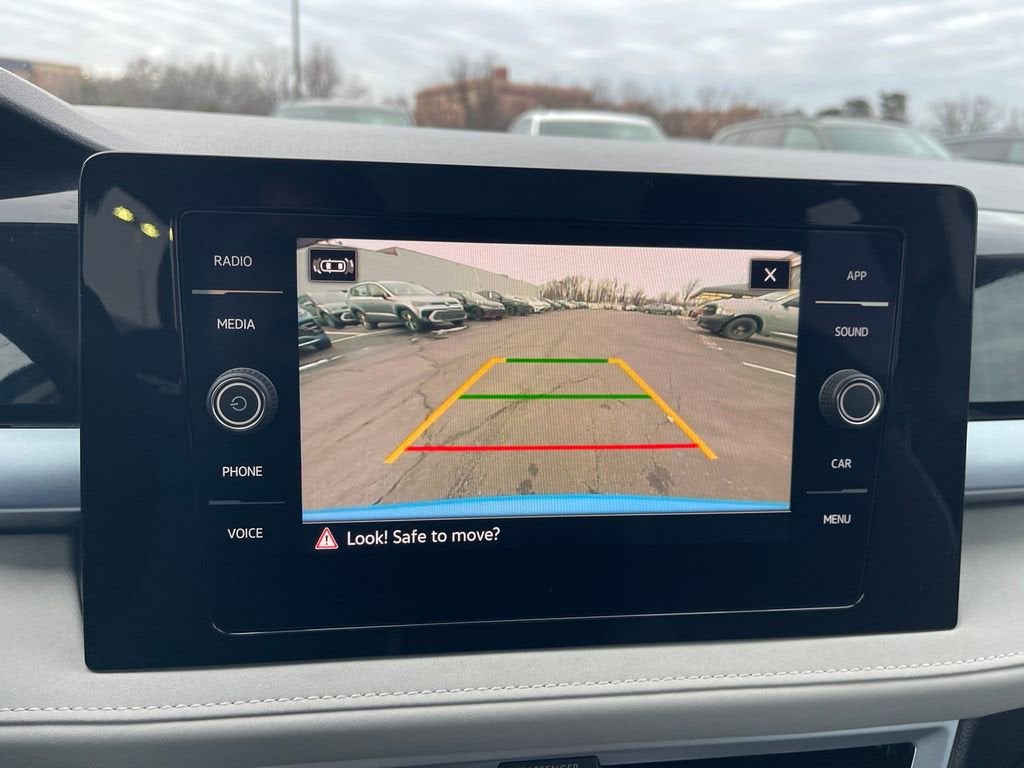 2025 Volkswagen Taos SE