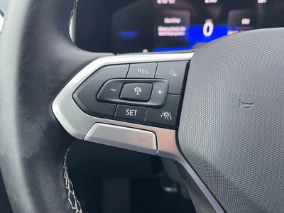 2025 Volkswagen Taos SE