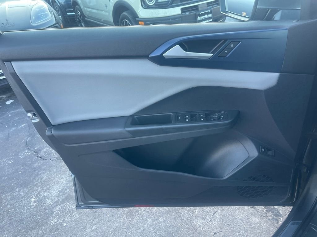 2022 Volkswagen Taos SE