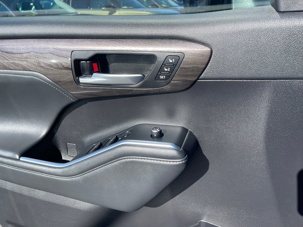 2022 Toyota Highlander Hybrid Limited