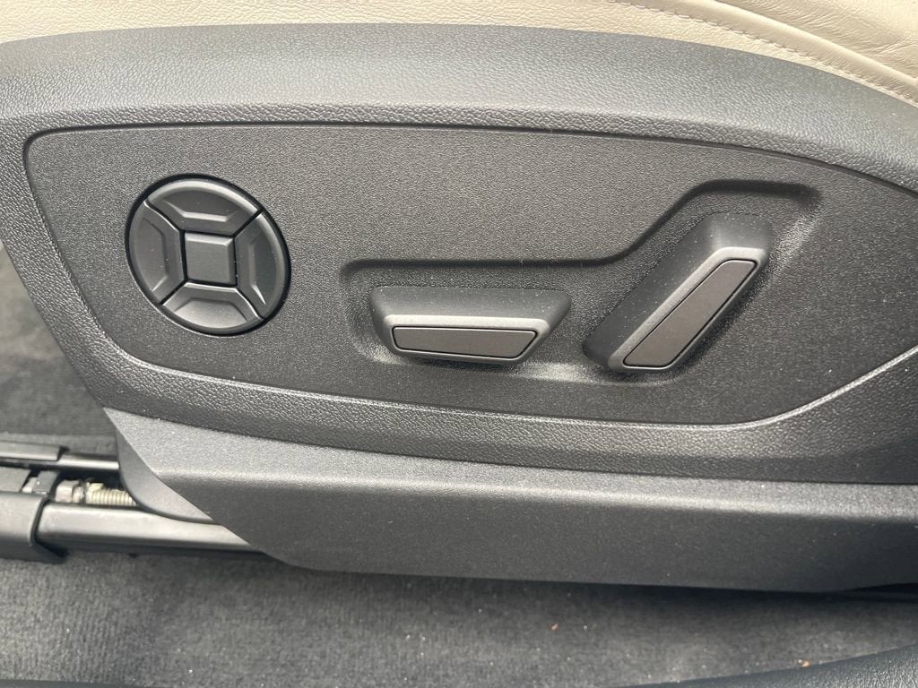 2024 Audi Q8 e-tron Sportback S line Premium Plus