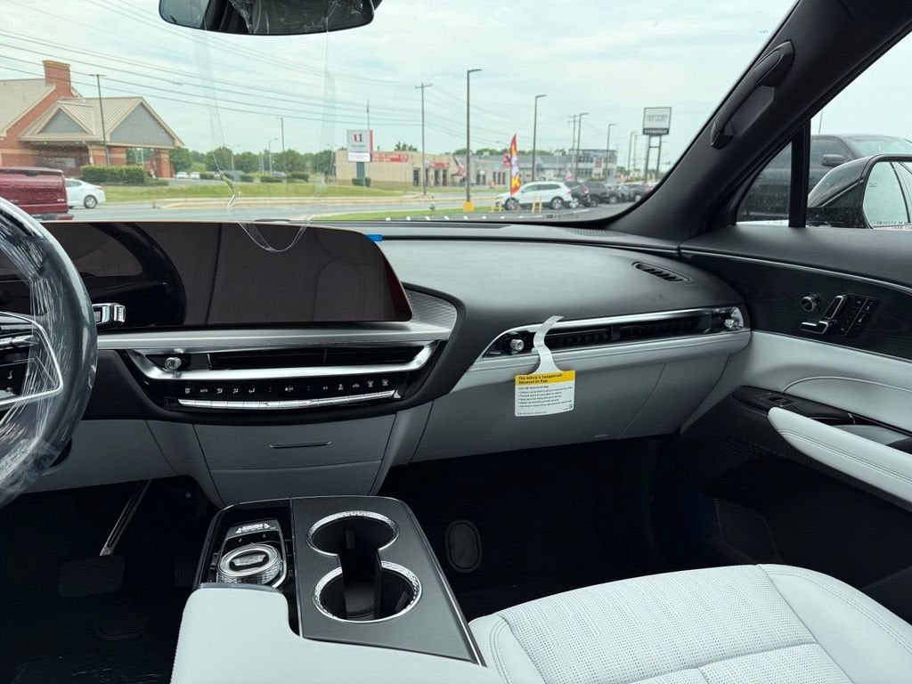 2026 Cadillac LYRIQ Luxury - Photo 18