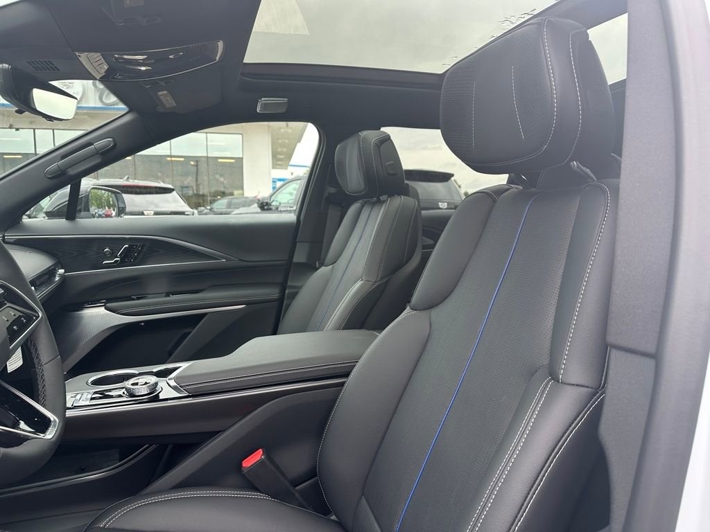 2026 Cadillac LYRIQ Premium Luxury