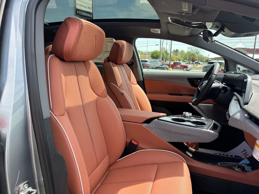 2026 Cadillac OPTIQ Premium Luxury