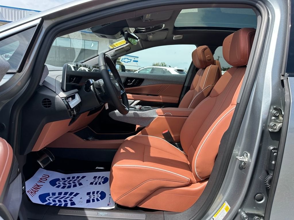 2026 Cadillac OPTIQ Premium Luxury