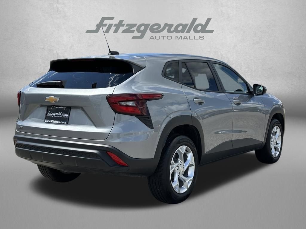 2025 Chevrolet Trax LS