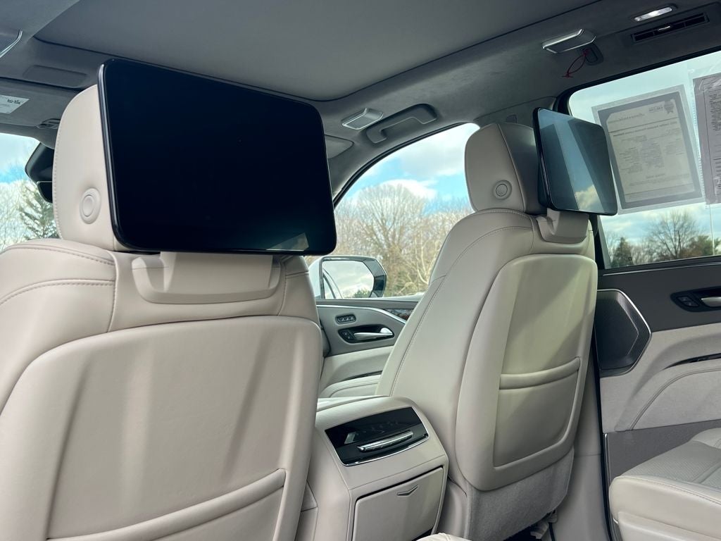 2022 Cadillac Escalade Premium Luxury Platinum