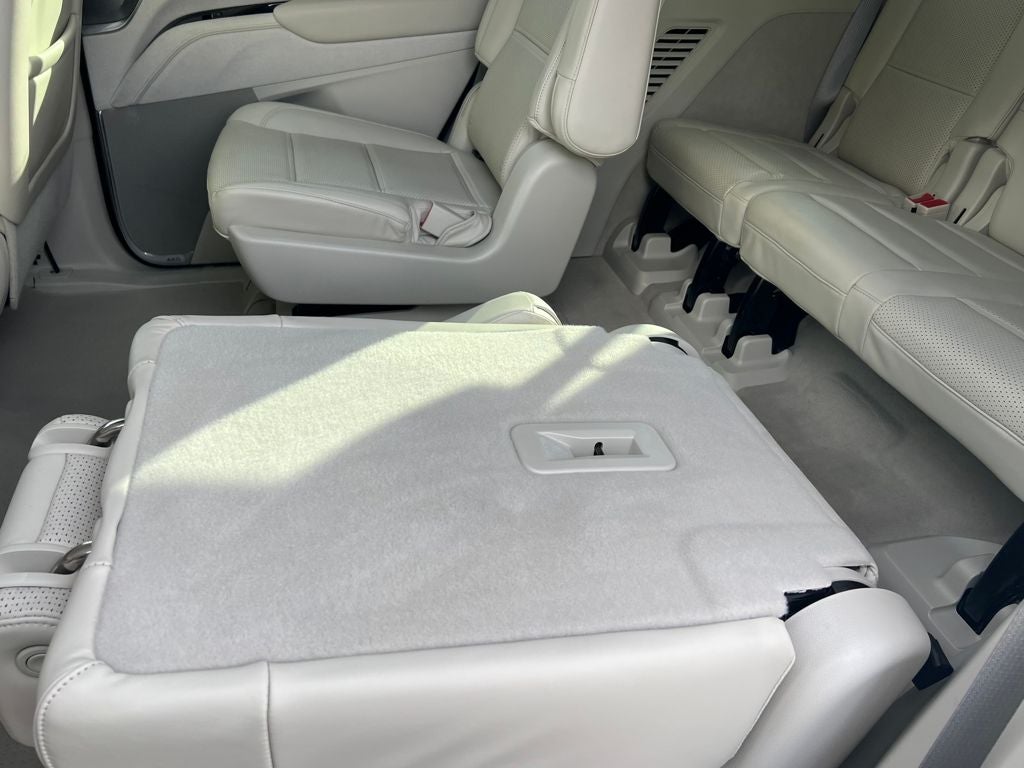 2022 Cadillac Escalade Premium Luxury Platinum