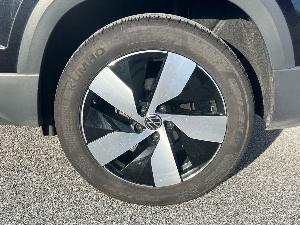 2025 Volkswagen Taos S