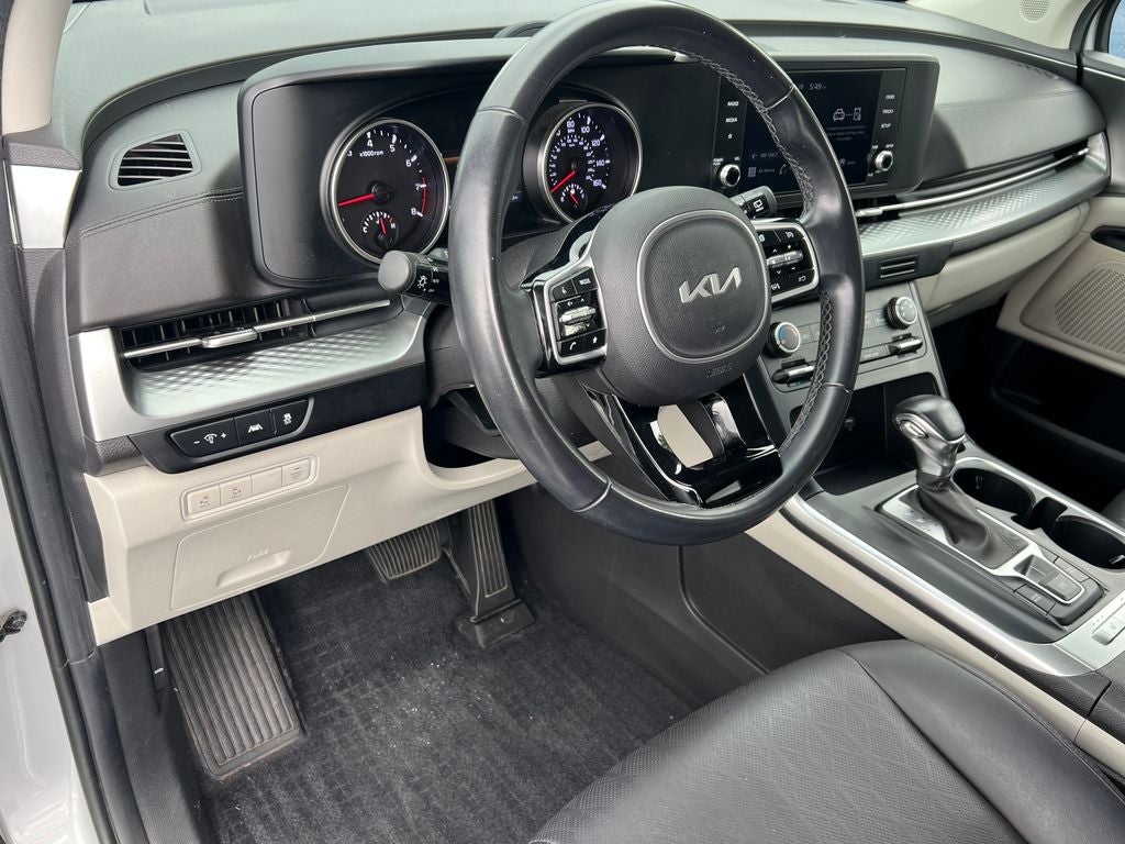 2023 Kia Carnival LX Seat Package