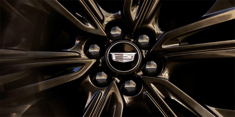 wheel of Cadillac OPTIQ