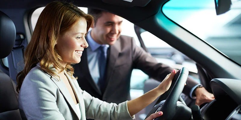 customer looking at the website of Fitzgerald Cadillac of Hagerstown in Hagerstown MD 