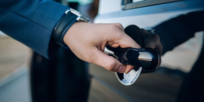 customer looking at the website of Fitzgerald Cadillac of Hagerstown in Hagerstown MD 